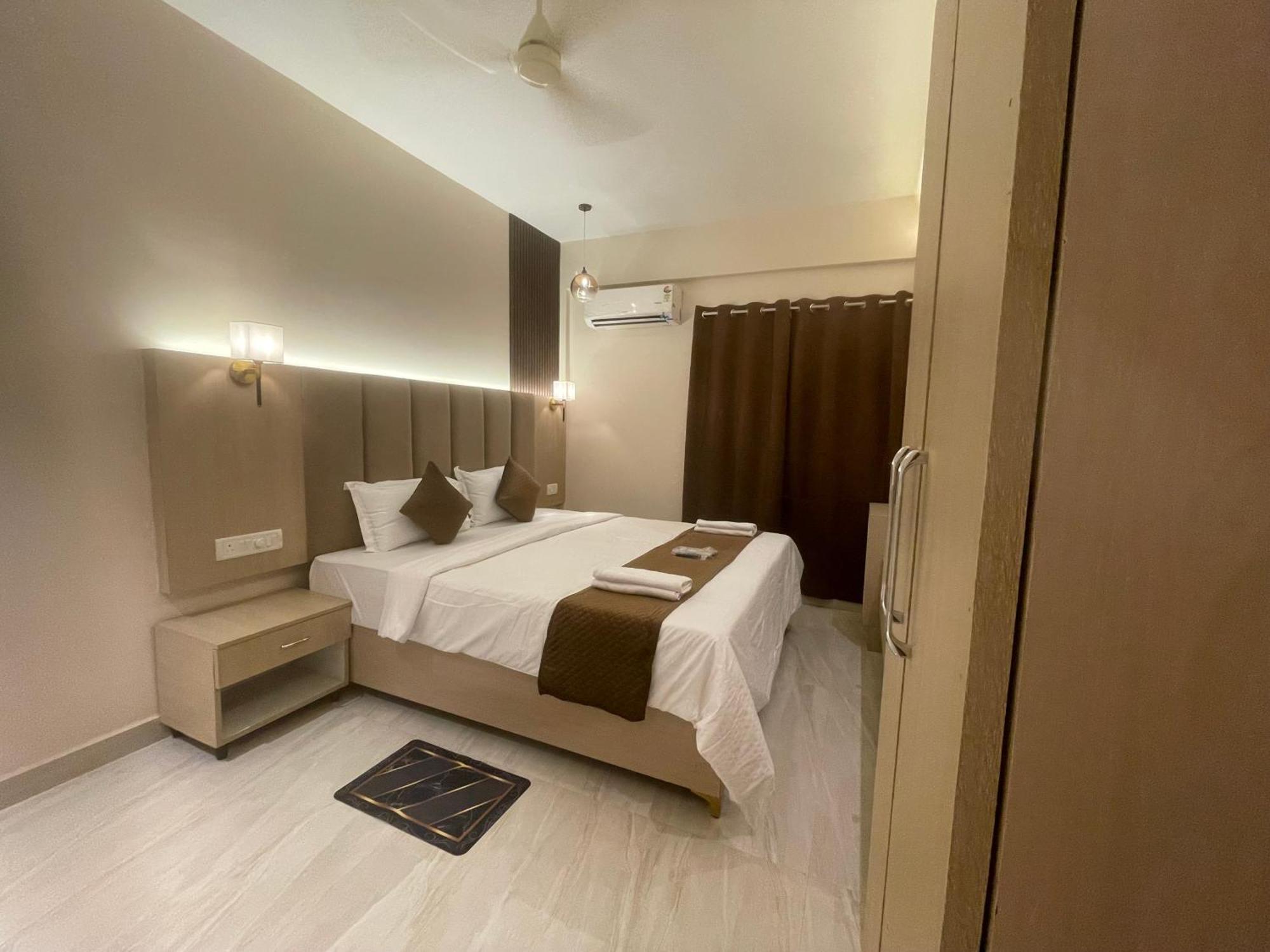 Royal Casa Baga Hotel Ngoại thất bức ảnh