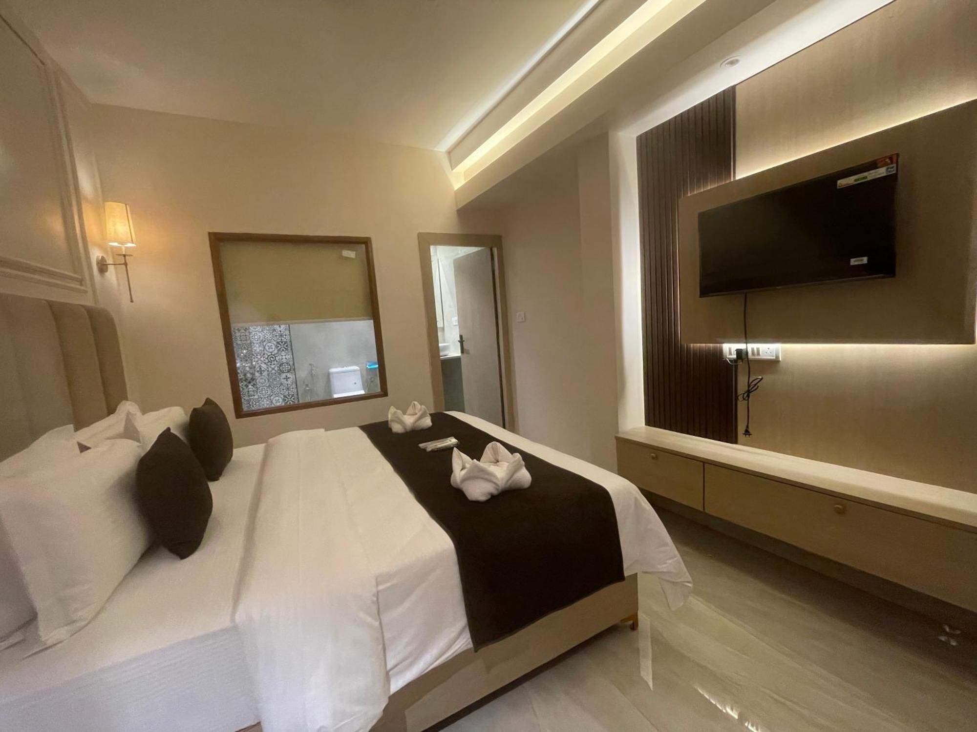 Royal Casa Baga Hotel Ngoại thất bức ảnh