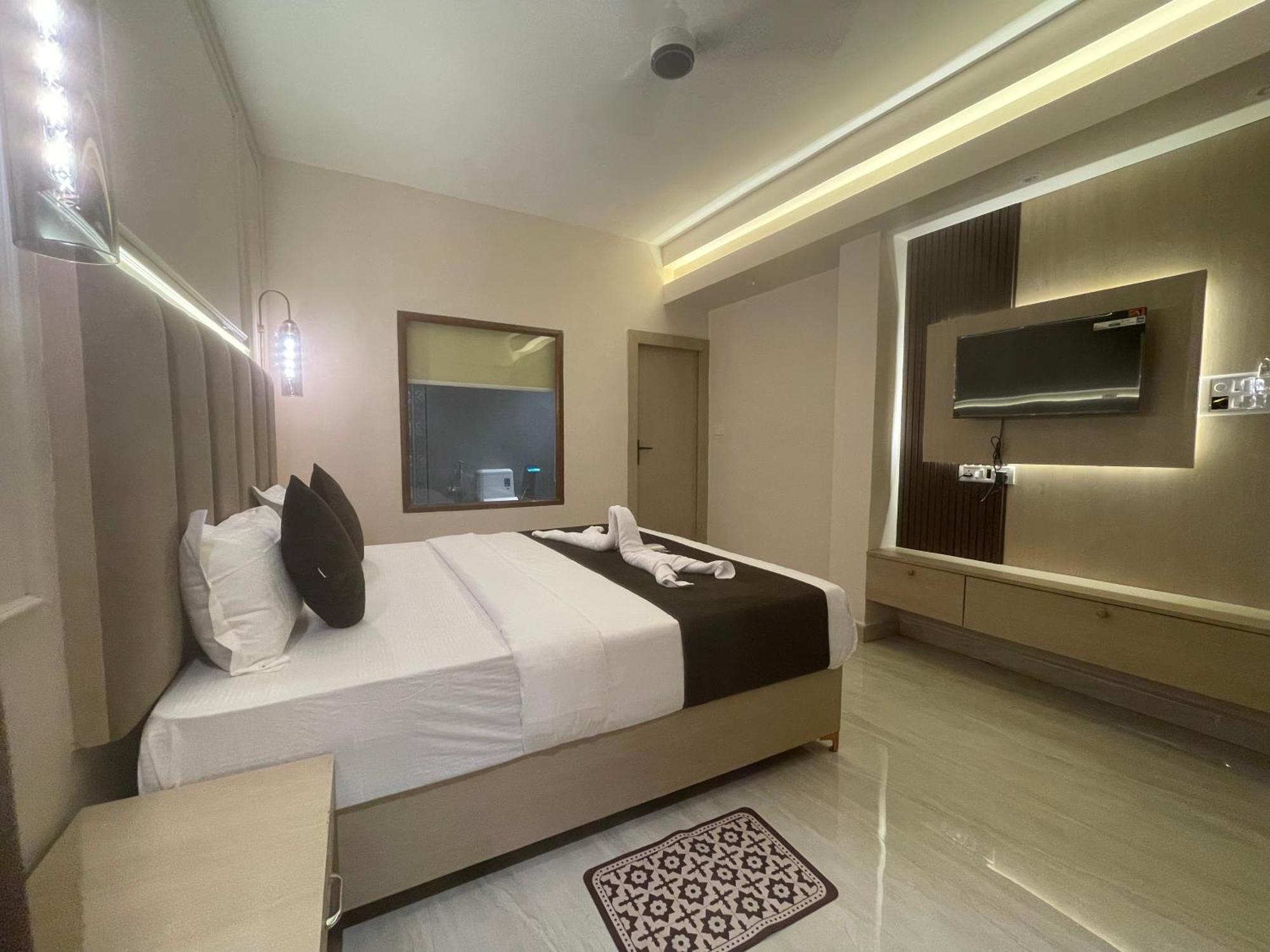 Royal Casa Baga Hotel Ngoại thất bức ảnh