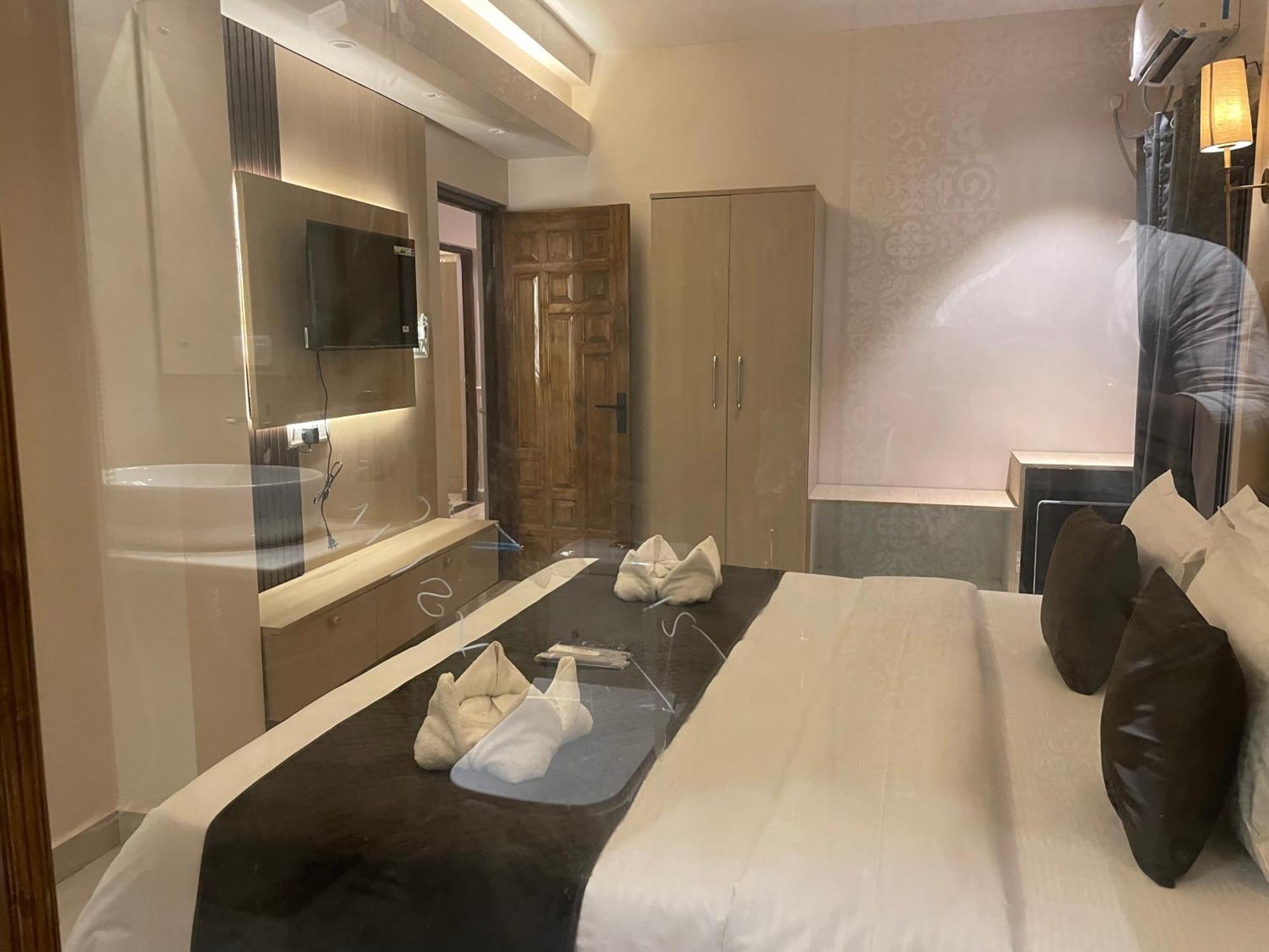 Royal Casa Baga Hotel Ngoại thất bức ảnh