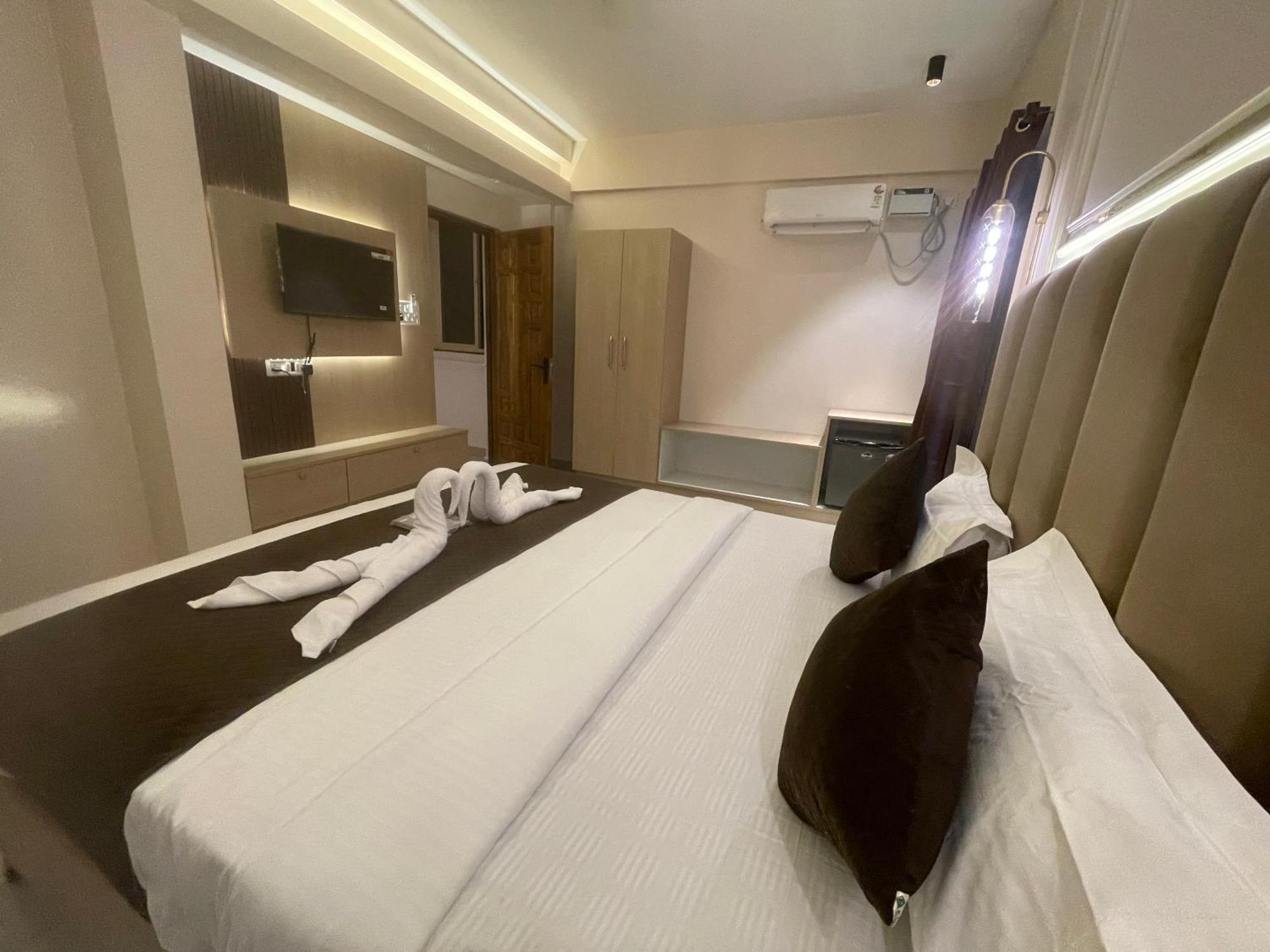 Royal Casa Baga Hotel Ngoại thất bức ảnh