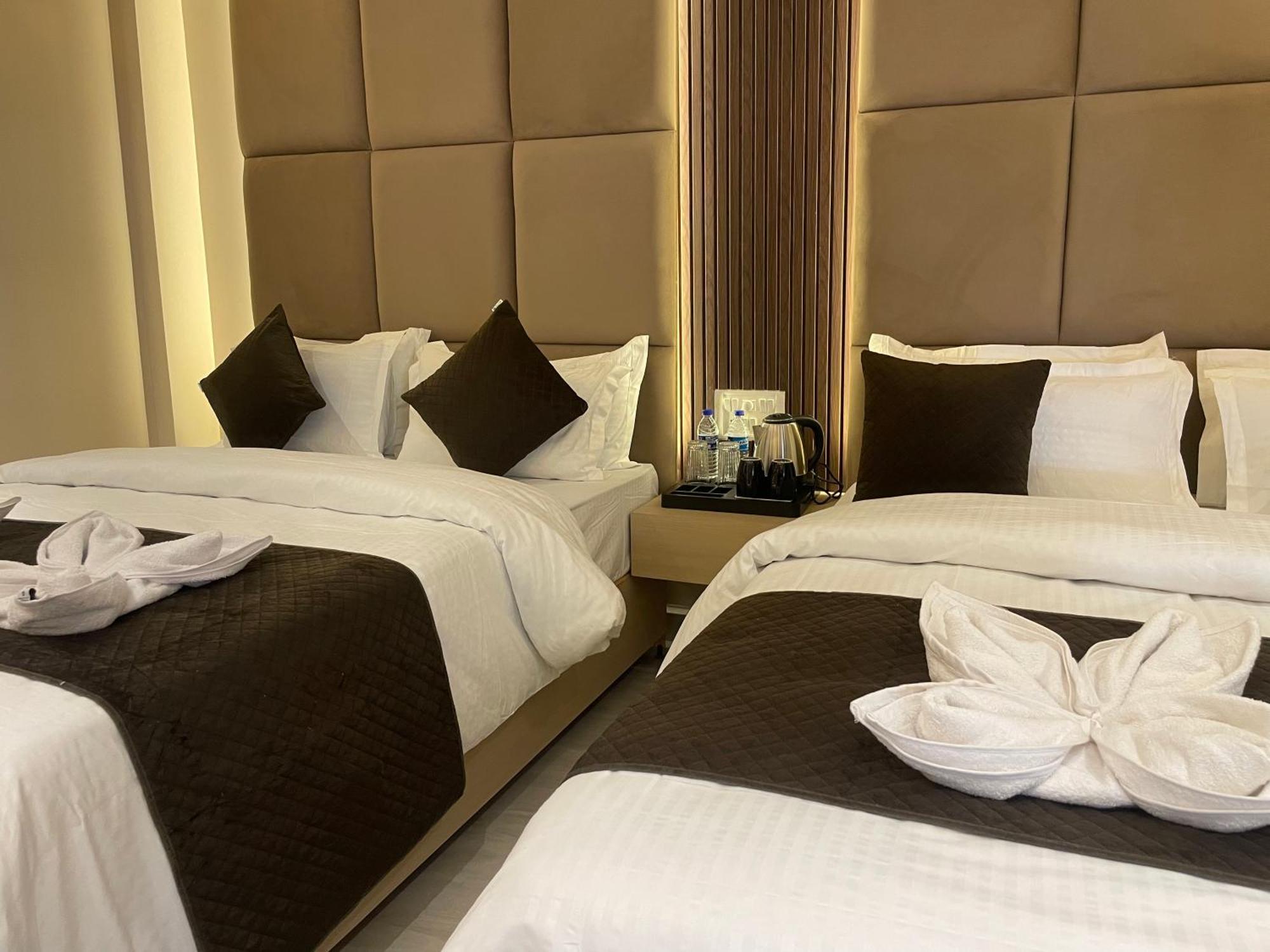 Royal Casa Baga Hotel Ngoại thất bức ảnh